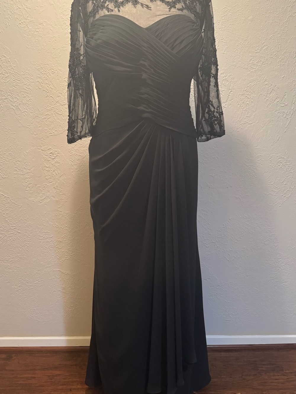 JJ’s House Elegant Black Evening Gown with Sheer Lace Sleeves